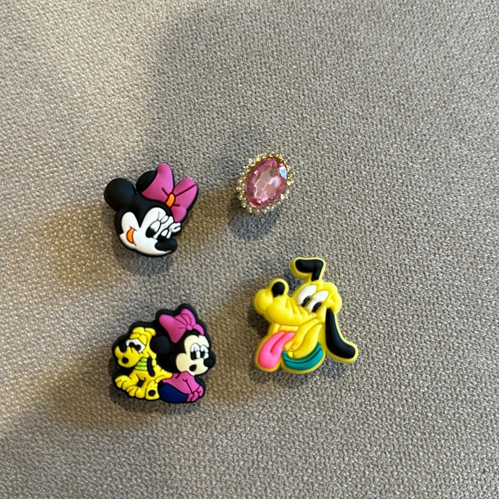 4 Disney jibbetz